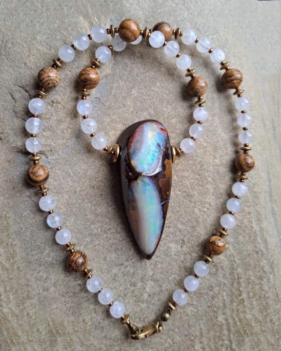 Boulderopal Anhänger Edelsteinkette Heilsteinschmuck