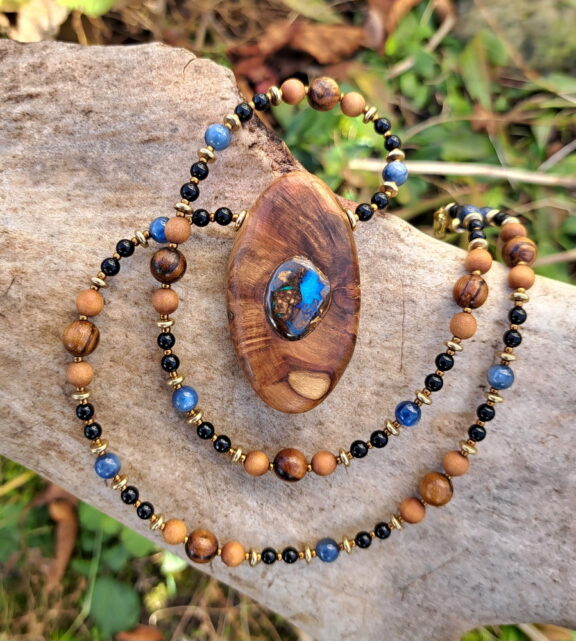 Opal - Baumperlenanhänger - Naturholzschmuck