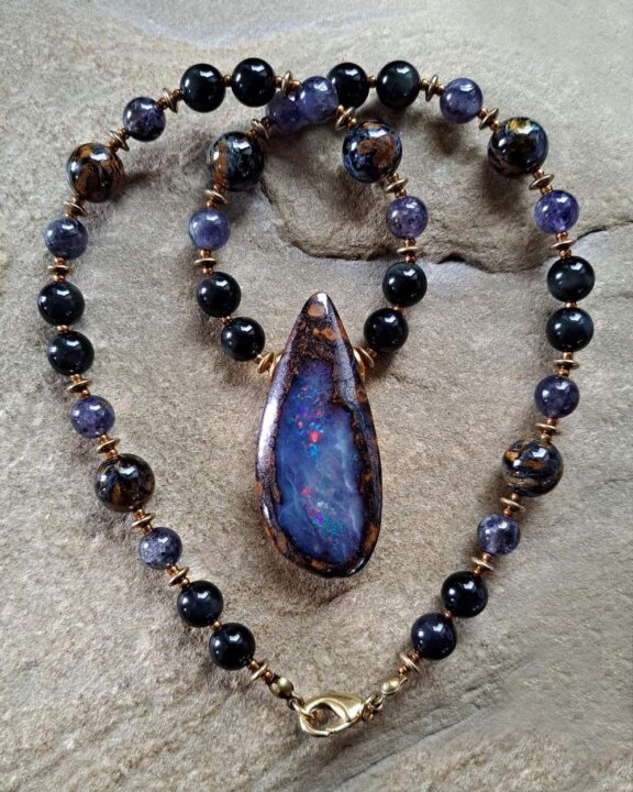 Boulderopal Anhänger Edelsteinkette Heilsteinschmuck