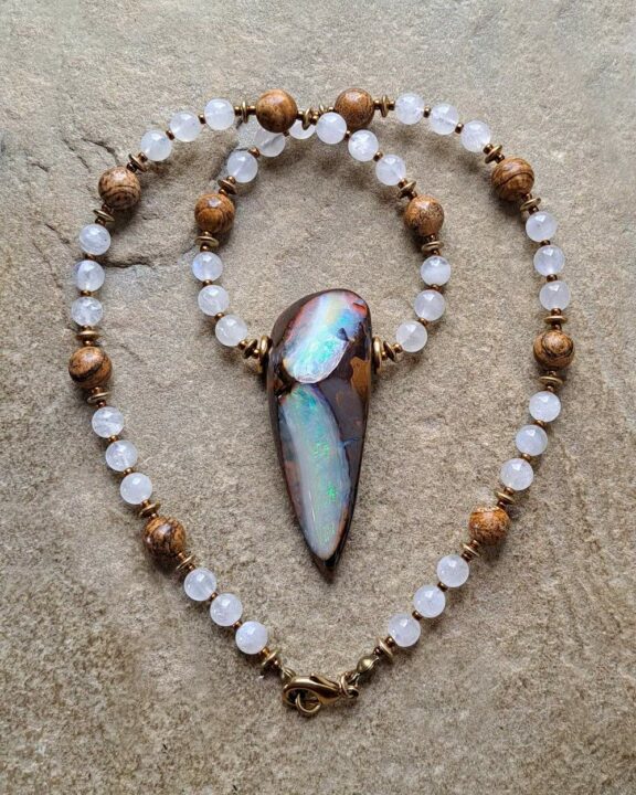 Boulderopal Anhänger Edelsteinkette Heilsteinschmuck