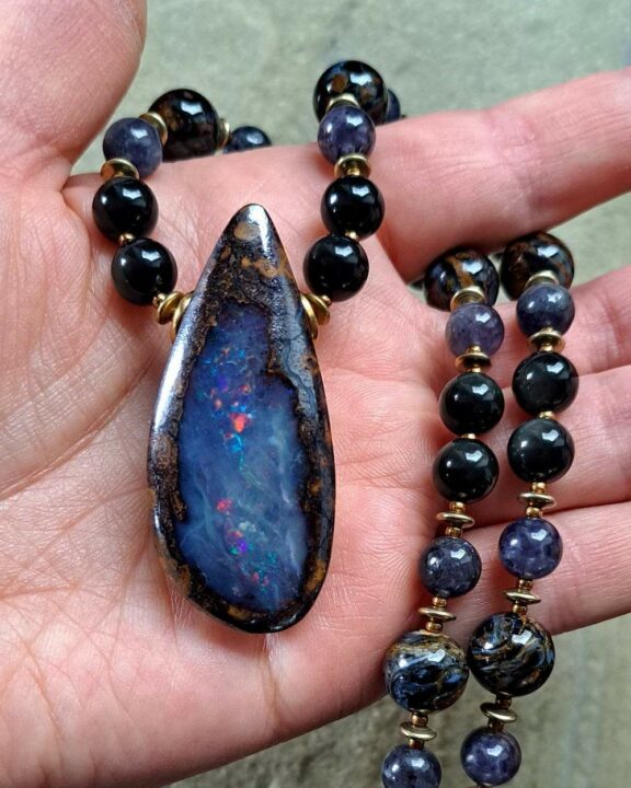 Boulderopal Anhänger Edelsteinkette Heilsteinschmuck