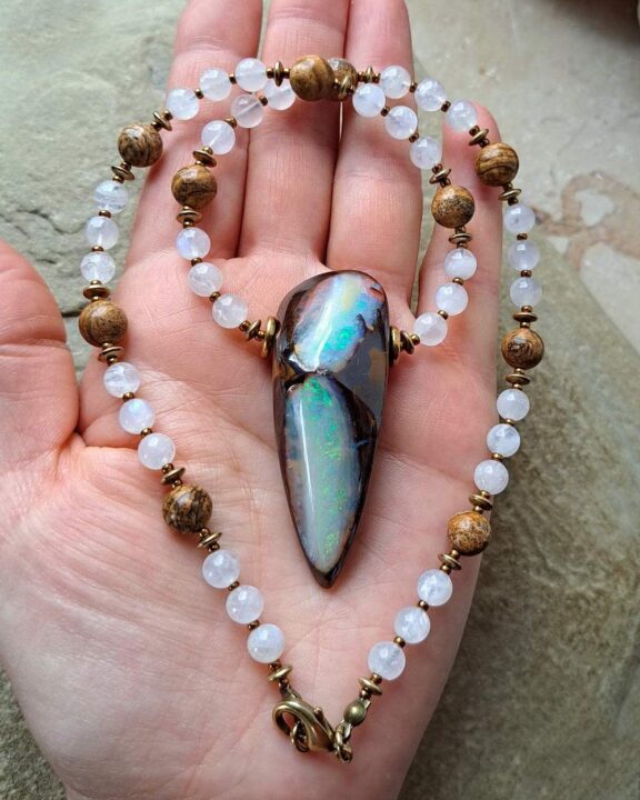 Boulderopal Anhänger Edelsteinkette Heilsteinschmuck