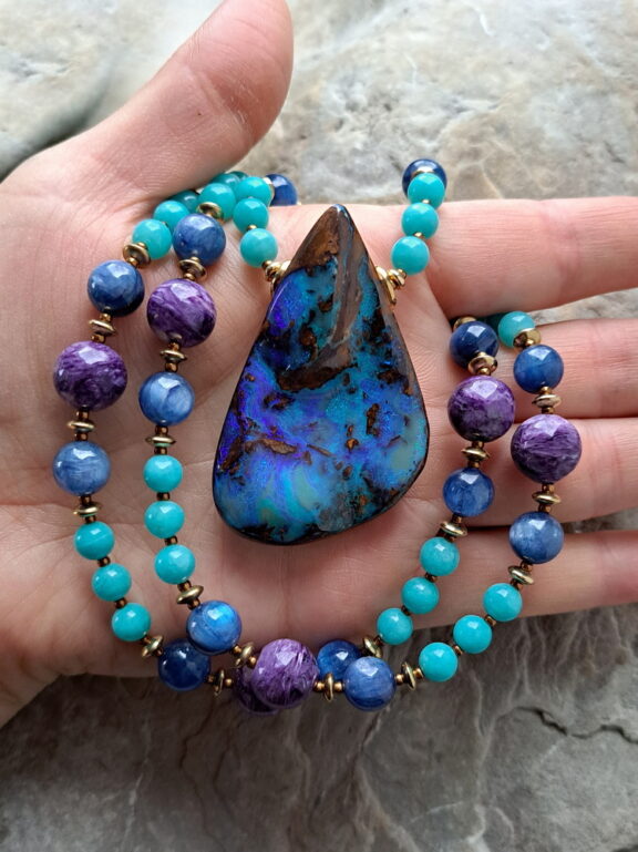 Boulderopal Anhänger Edelsteinkette Heilsteinschmuck