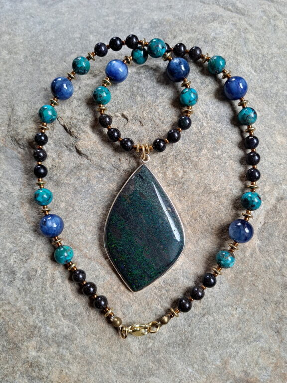 Schwarzopal Anhänger Edelsteinkette Heilsteinschmuck