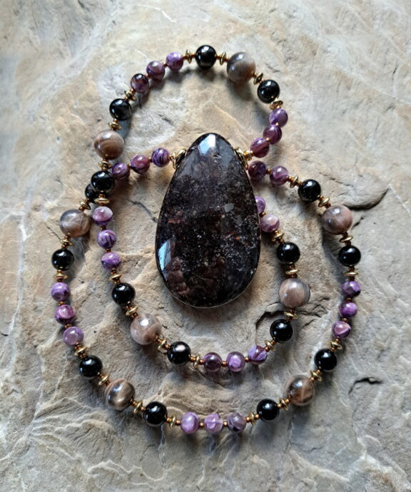 Siderit Amulett Anhänger Edelsteinkette Heilsteinschmuck